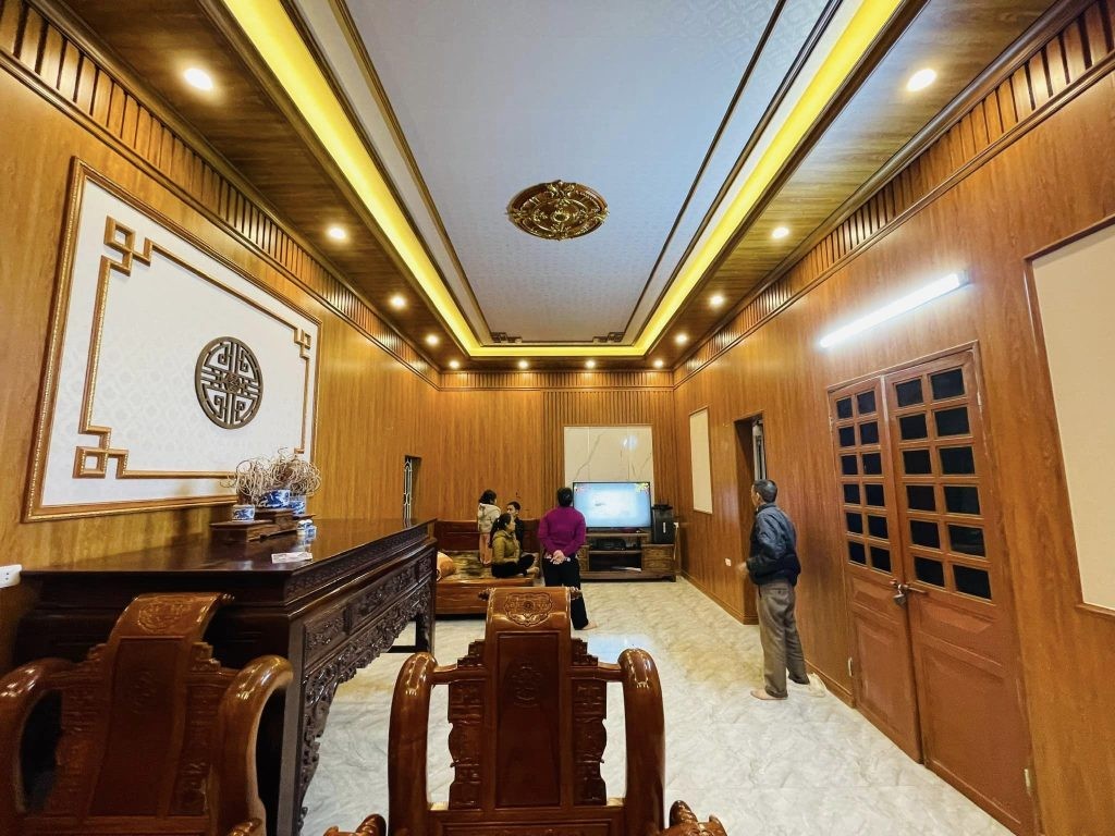 nội thất nhựa giả gỗ 